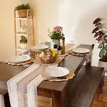 Top-Floor, 3-Bedroom Apartment-Close To Cbd & Anu